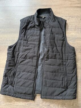 Banana Republic Black Quilted Sleeveless Vest